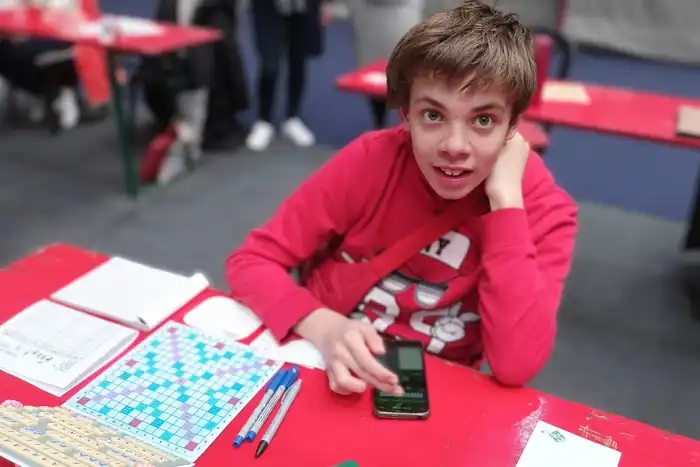 Florentin à sa table de jeu
